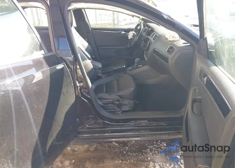 2018 Volkswagen Jetta 1.8T Se Sport из США, поврежденный, VIN 3VWD17AJ8JM205740